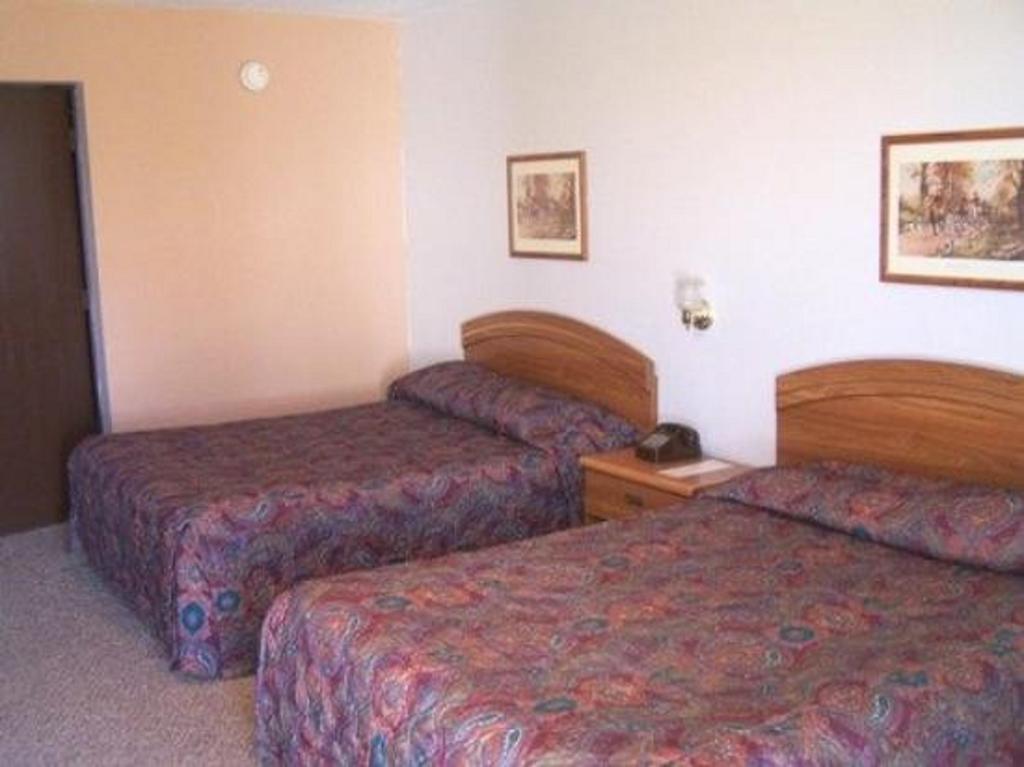 Budget Deluxe Motel Rolla Room photo